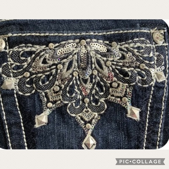 Miss Me Jeans size 34 x 34 Signature Boot Cut
Rainbow Sequins! Awesome Nwt - Picture 11 of 11